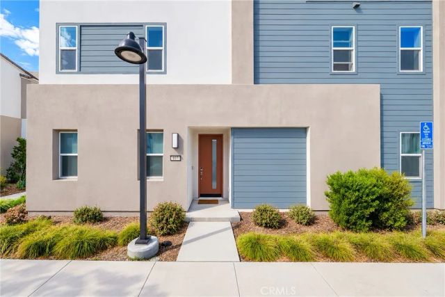 107 Sawbuck, Irvine, CA 92618