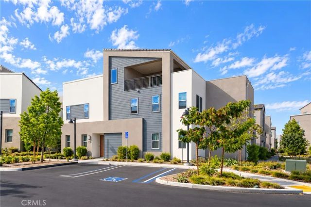 107 Sawbuck, Irvine, CA 92618