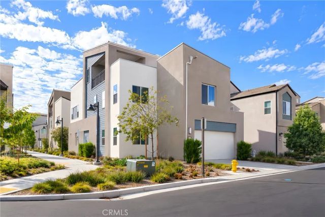 107 Sawbuck, Irvine, CA 92618