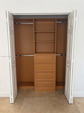 11303 NW 58th Ter ., Doral, FL 33178