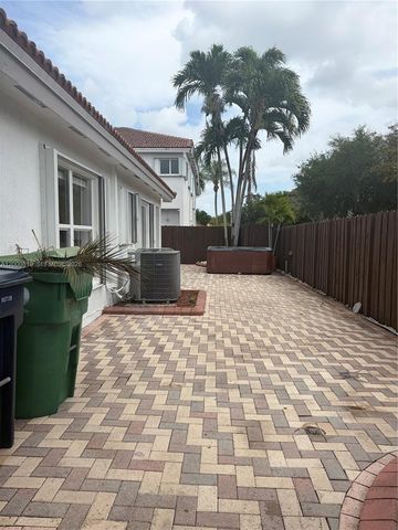 11303 NW 58th Ter ., Doral, FL 33178