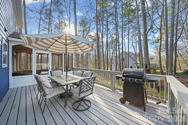 110 Pineridge Drive, Huntersville, NC 28078