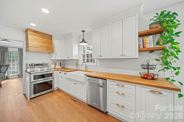 110 Pineridge Drive, Huntersville, NC 28078