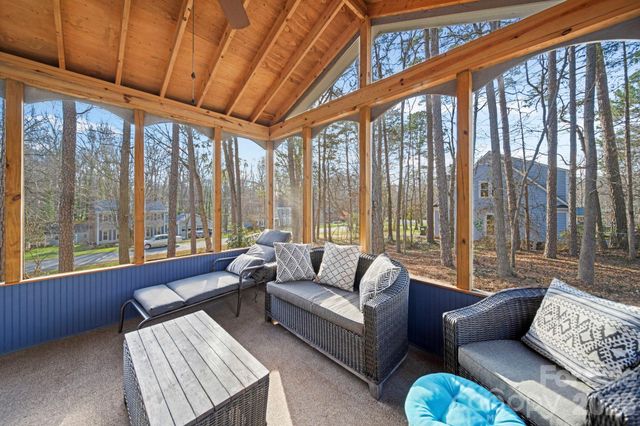 110 Pineridge Drive, Huntersville, NC 28078