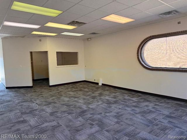 13625 Northline Road, Southgate, MI 48195