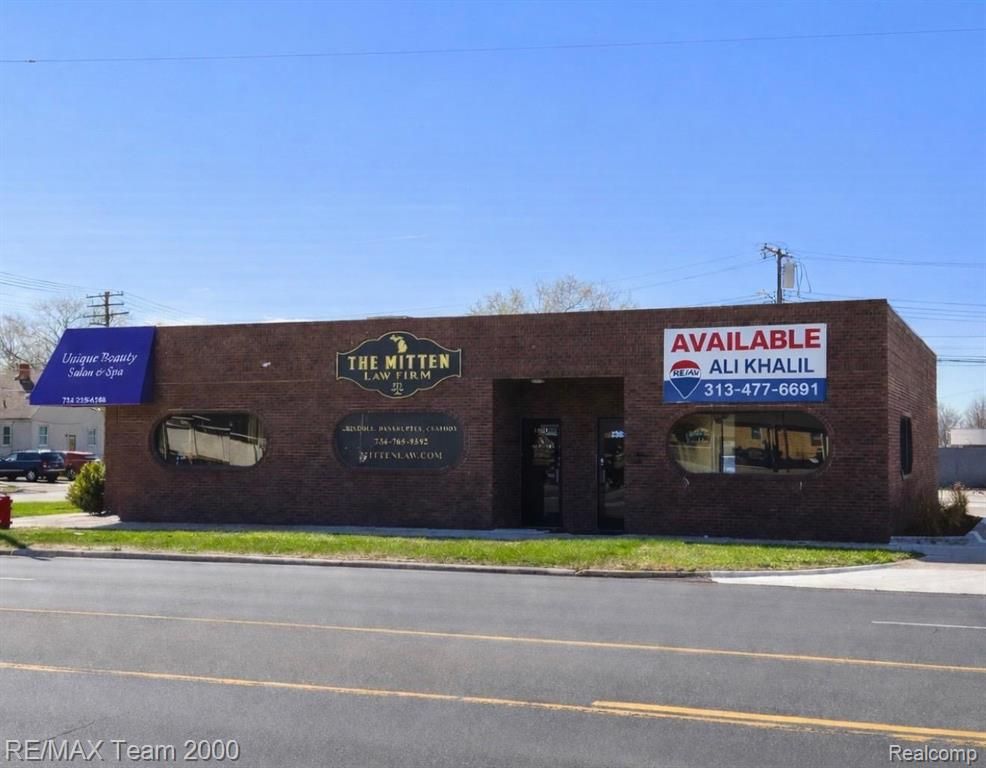 13625 Northline Road, Southgate, MI 48195