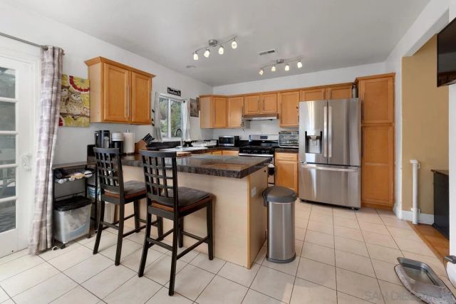 2866 Eagle St, San Diego, CA 92103