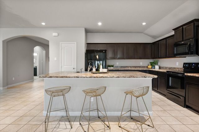 3011 Driftwood Lane, Lancaster, TX 75146