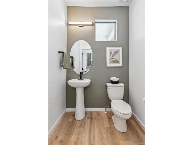 1341 S Chester St A, Denver, CO 80247