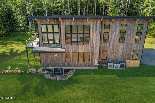 18 S Eagle Ridge, Bolton, NY 12824