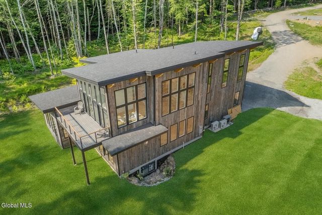 18 S Eagle Ridge, Bolton, NY 12824