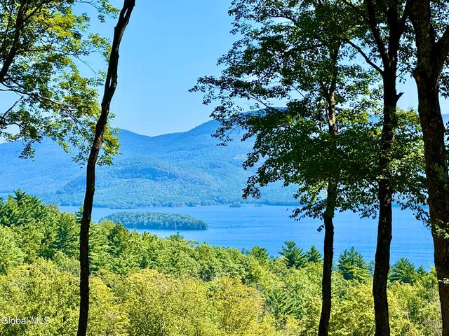 18 S Eagle Ridge, Bolton, NY 12824