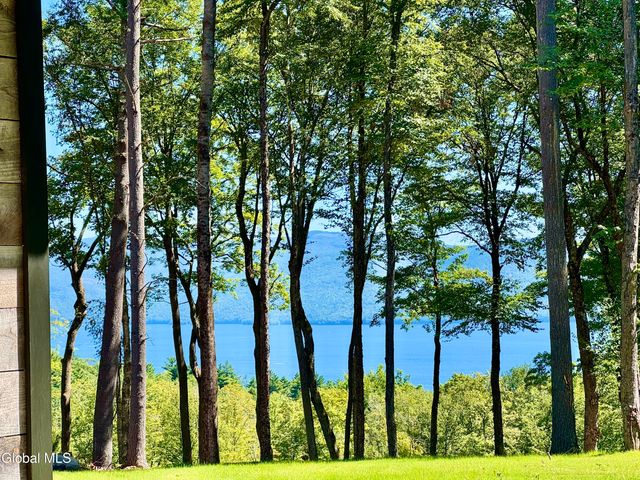 18 S Eagle Ridge, Bolton, NY 12824