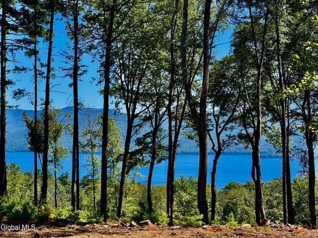 18 S Eagle Ridge, Bolton, NY 12824