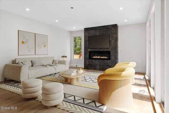 18 S Eagle Ridge, Bolton, NY 12824