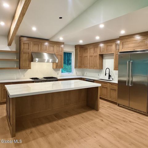 18 S Eagle Ridge, Bolton, NY 12824