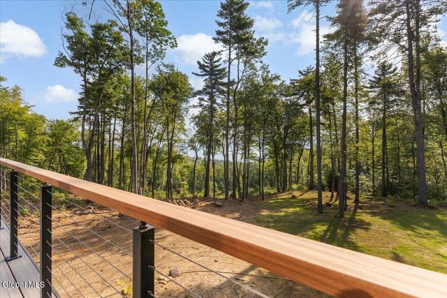 18 S Eagle Ridge, Bolton, NY 12824