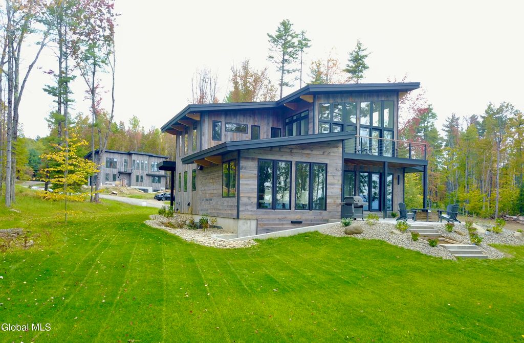 18 S Eagle Ridge, Bolton, NY 12824