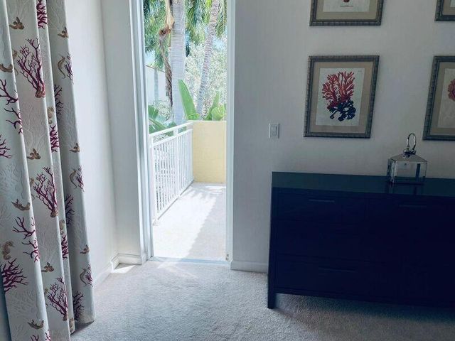 1527 NW 48th Lane, Boca Raton, FL 33431