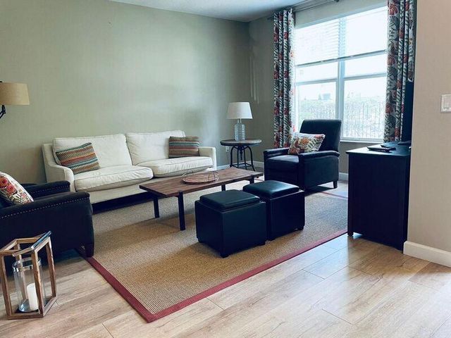 1527 NW 48th Lane, Boca Raton, FL 33431