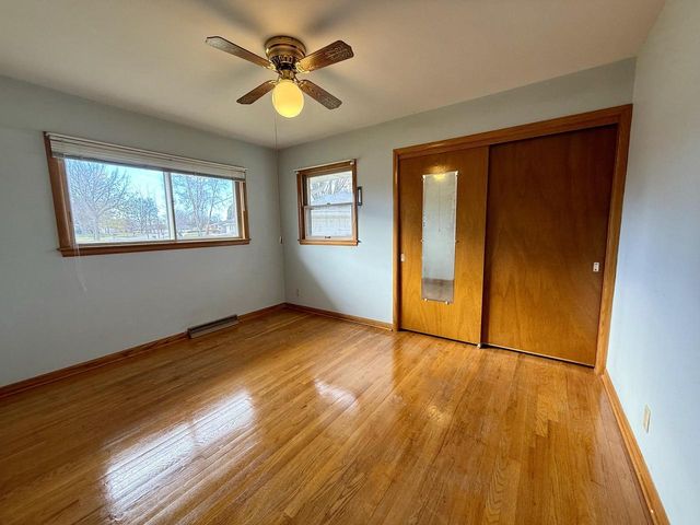 1518 Scott ROAD, Port Washington, WI 53074