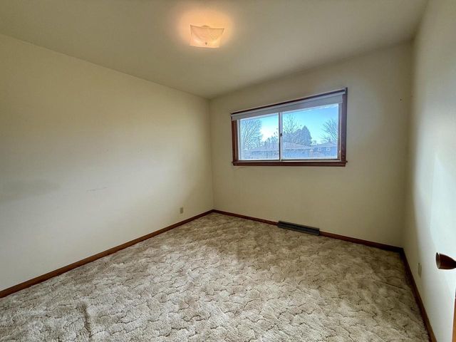 1518 Scott ROAD, Port Washington, WI 53074