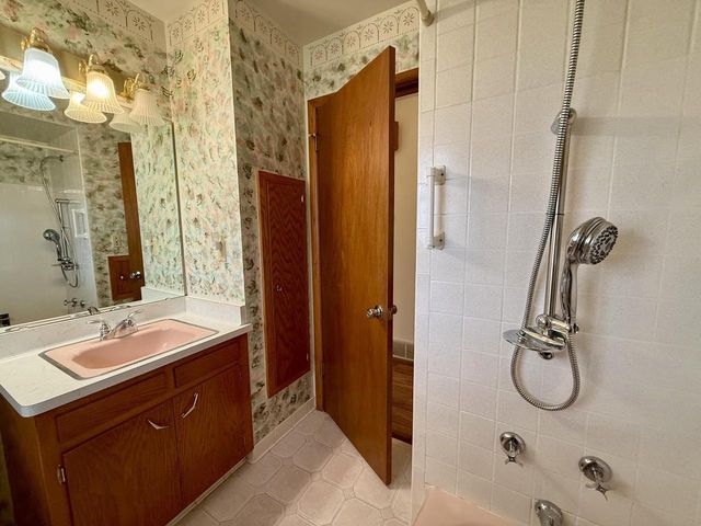 1518 Scott ROAD, Port Washington, WI 53074