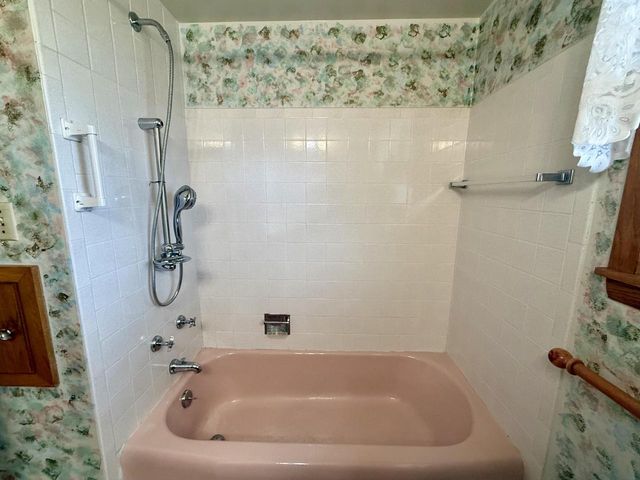 1518 Scott ROAD, Port Washington, WI 53074