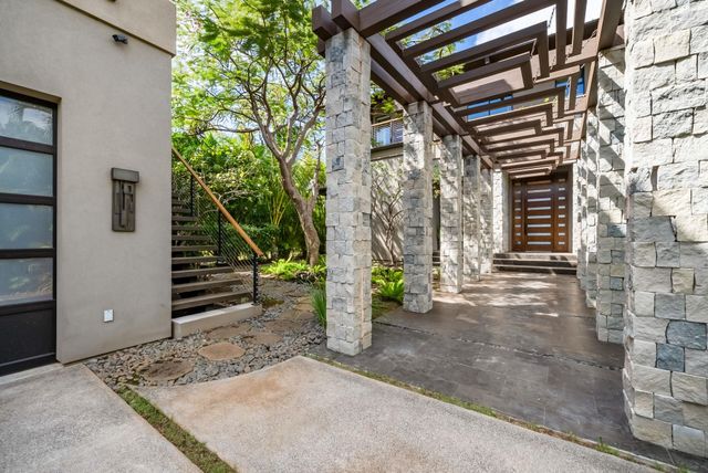 860 S Kihei Rd, Kihei, HI 96753