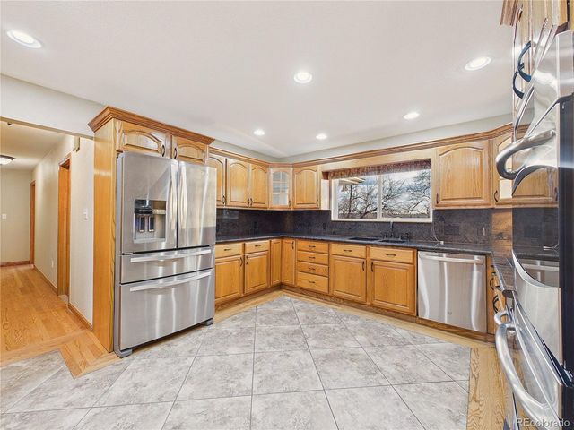 6423 Arrowhead Trl, Elizabeth, CO 80107