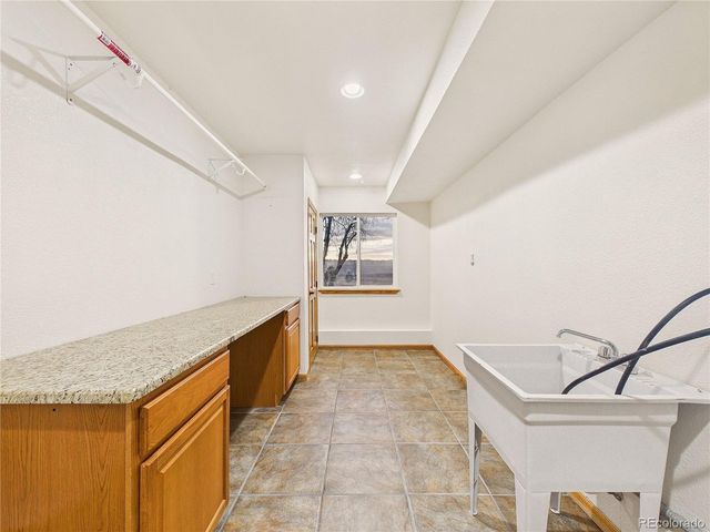 6423 Arrowhead Trl, Elizabeth, CO 80107