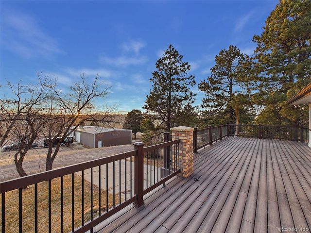 6423 Arrowhead Trl, Elizabeth, CO 80107