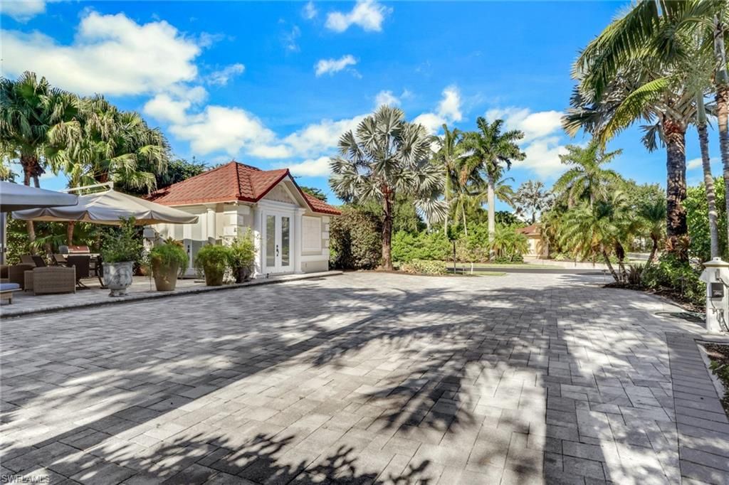 4840 CARRIAGE CT, NAPLES, FL 34114 — photo 2