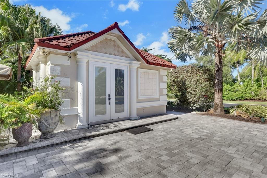 4840 CARRIAGE CT, NAPLES, FL 34114 — photo 5
