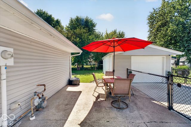 283 Bittersweet Drive, Whiteland, IN 46184