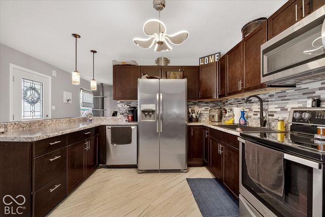 283 Bittersweet Drive, Whiteland, IN 46184