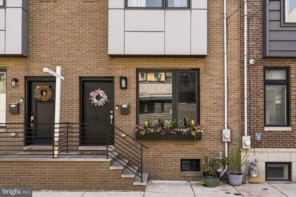 1337 S OPAL ST, Philadelphia, PA 19146