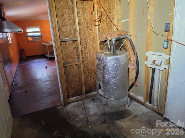 1304 Old Plank Road, Salisbury, NC 28144