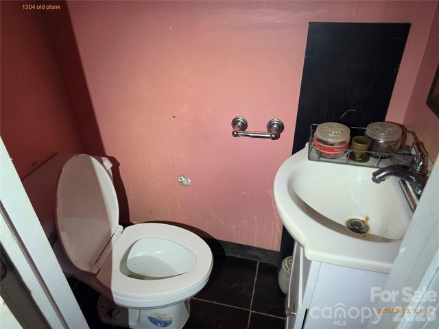 1304 Old Plank Road, Salisbury, NC 28144