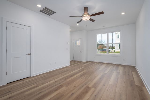 1170 S Dickerson Rd Unit 24, Goodlettsville, TN 37072