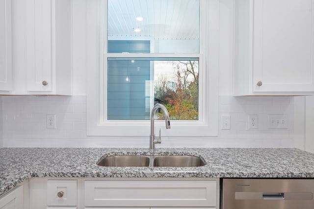 1170 S Dickerson Rd Unit 24, Goodlettsville, TN 37072