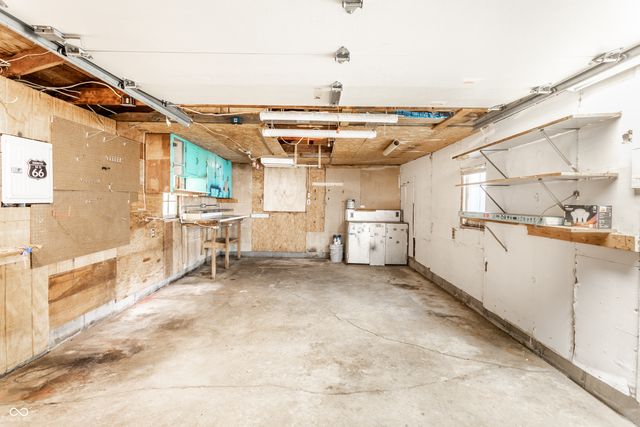 315 Schoolhouse Road, Franklin, IN 46131