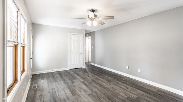 315 Schoolhouse Road, Franklin, IN 46131