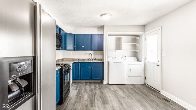 315 Schoolhouse Road, Franklin, IN 46131