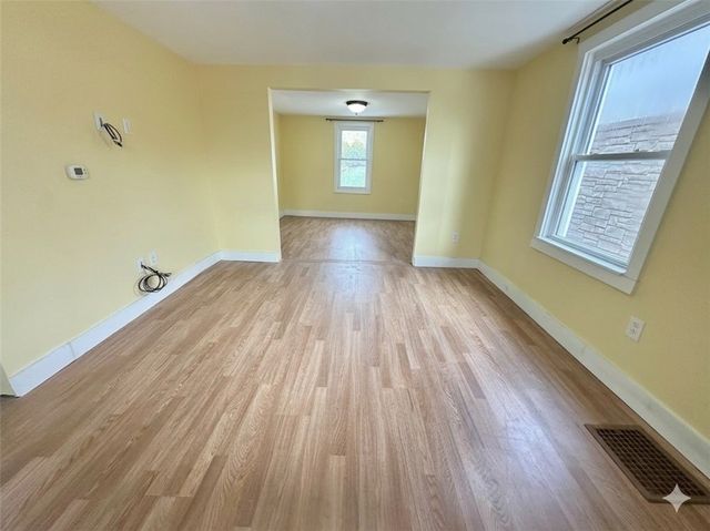 409 S Summit St, Derry Boro, PA 15627