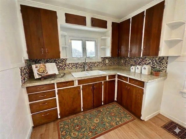 409 S Summit St, Derry Boro, PA 15627