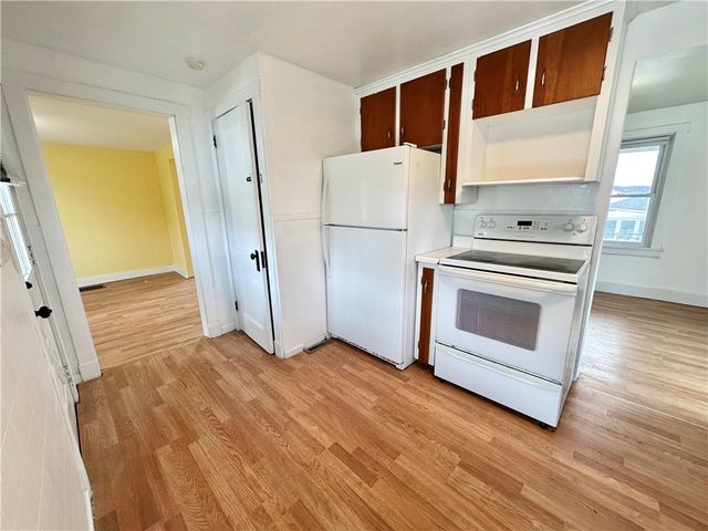 409 S Summit St, Derry Boro, PA 15627