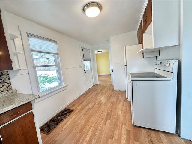 409 S Summit St, Derry Boro, PA 15627