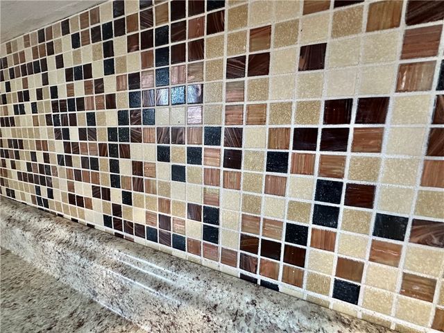 409 S Summit St, Derry Boro, PA 15627