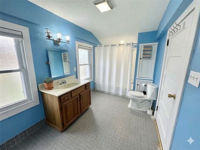 409 S Summit St, Derry Boro, PA 15627